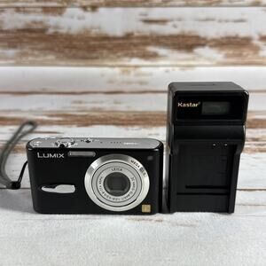 Panasonic LUMIX DMC-FX3 6MP Digital Camera – For Parts/Repair – Won’t Power On